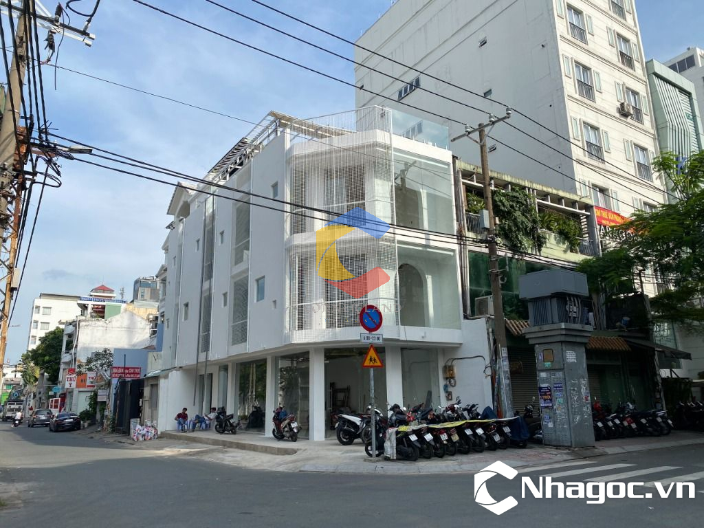 cho thue mat bang mat tien duong dinh tien hoang dt 8x14 ham tret lung 7 lau gia 14000usd thang