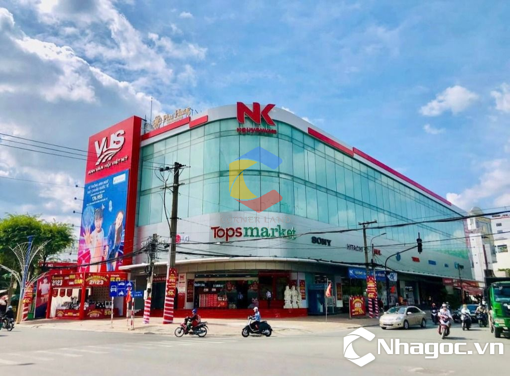cho thue mat bang mat tien duong dinh tien hoang dt 8x14 ham tret lung 7 lau gia 14000usd thang