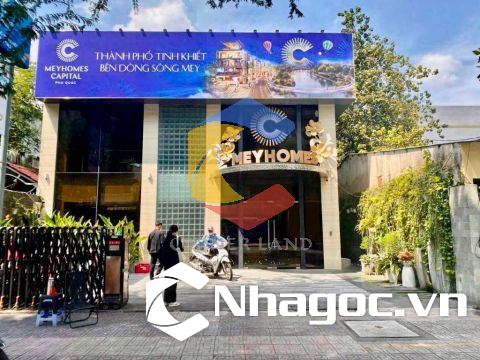 Cho thuê nhà Góc 2MT 30 Võ Văn Tần, Phường 6,  Quận 3, Hồ Chí Minh