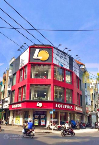 Cho thuê nhà mặt tiền  số 2 Đường Nguyễn Hữu Cầu, Phường Tân Định,  Quận 1, Hồ Chí Minh, giá: 230 Triệu/tháng