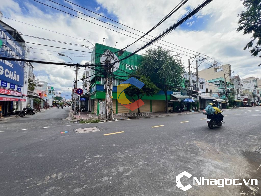 cho thue mat bang mat tien duong dinh tien hoang dt 8x14 ham tret lung 7 lau gia 14000usd thang