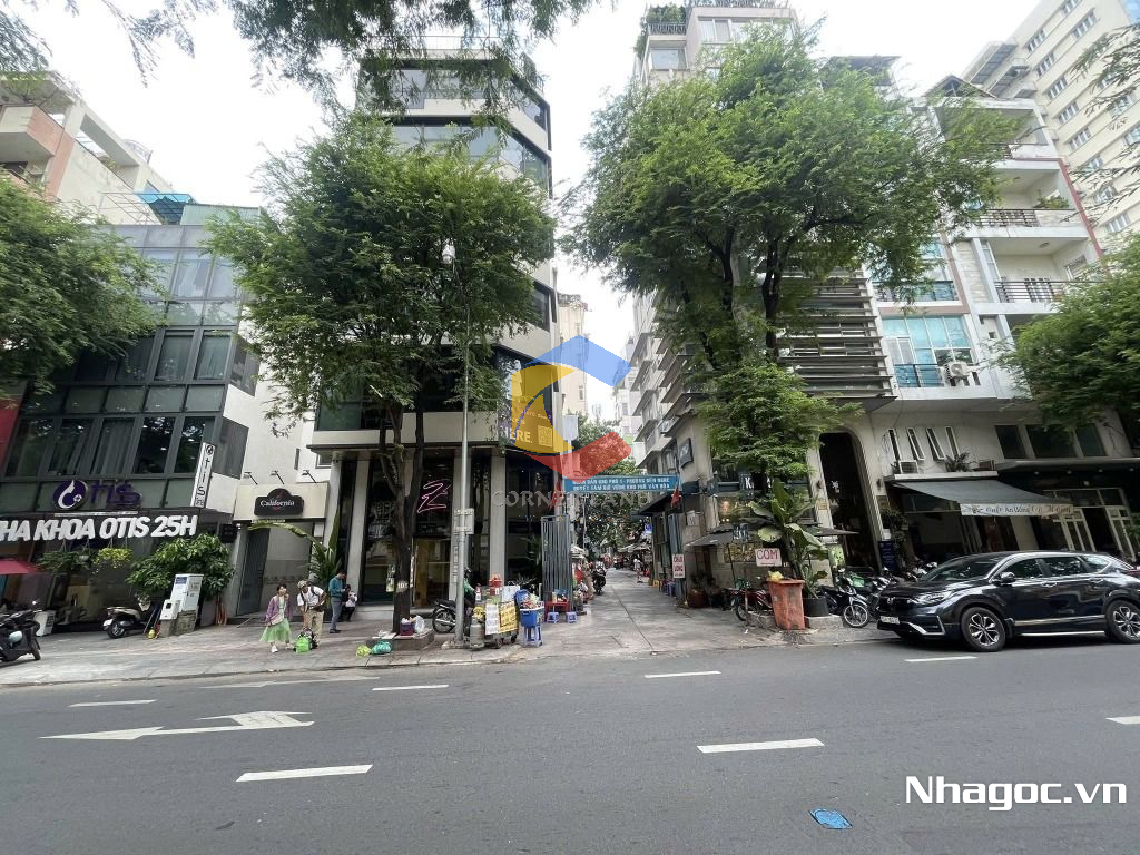 cho thue mat bang mat tien duong dinh tien hoang dt 8x14 ham tret lung 7 lau gia 14000usd thang