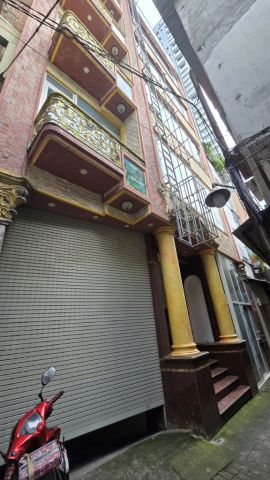 Bán tòa nhà B68 Nguyễn Trãi, Phường Nguyễn Cư Trinh,  Quận 1, Hồ Chí Minh