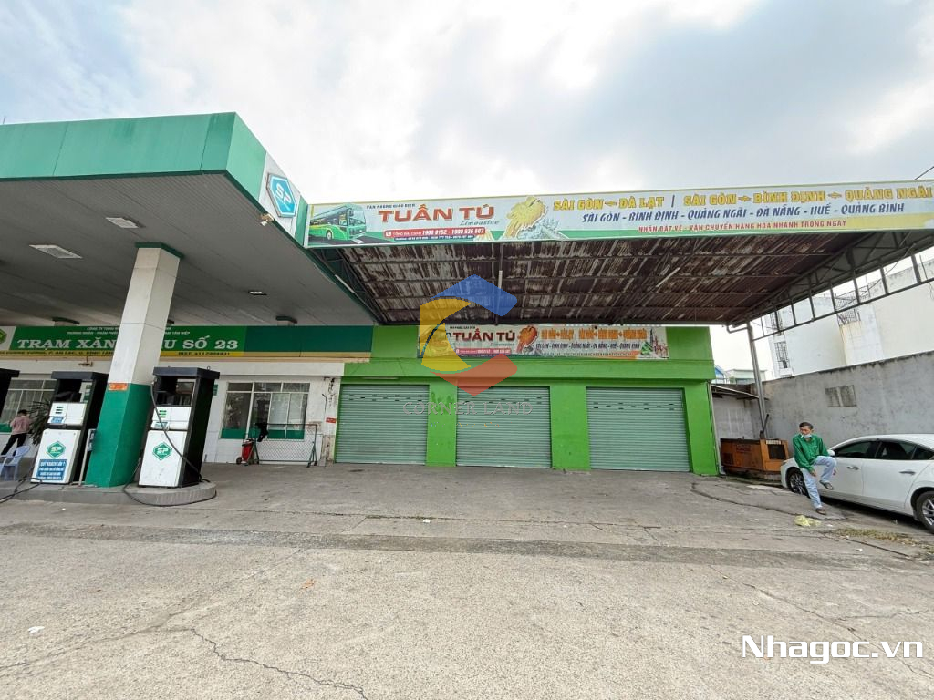 cho thue mat bang mat tien duong dinh tien hoang dt 8x14 ham tret lung 7 lau gia 14000usd thang