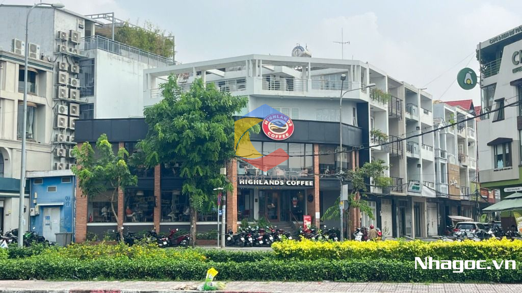 cho thue mat bang mat tien duong dinh tien hoang dt 8x14 ham tret lung 7 lau gia 14000usd thang