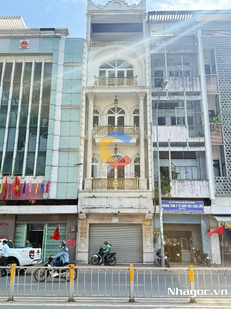 cho thue mat bang mat tien duong dinh tien hoang dt 8x14 ham tret lung 7 lau gia 14000usd thang