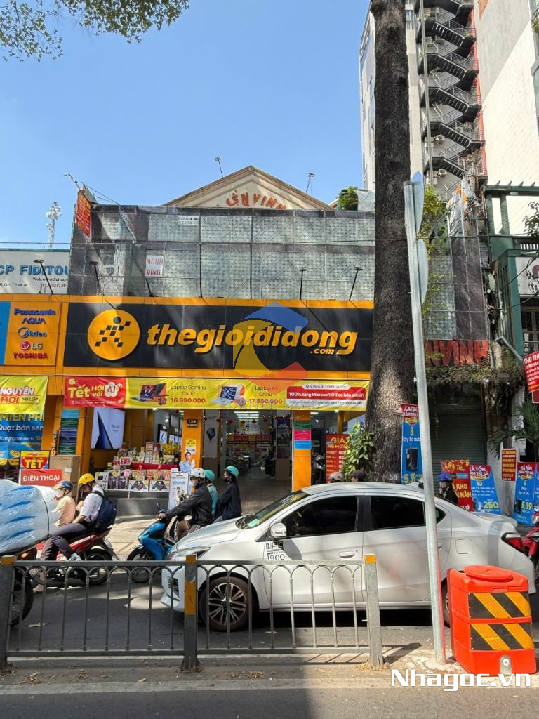 cho thue mat bang mat tien duong dinh tien hoang dt 8x14 ham tret lung 7 lau gia 14000usd thang