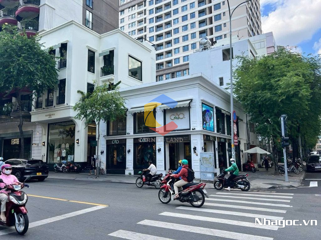 cho thue mat bang mat tien duong dinh tien hoang dt 8x14 ham tret lung 7 lau gia 14000usd thang