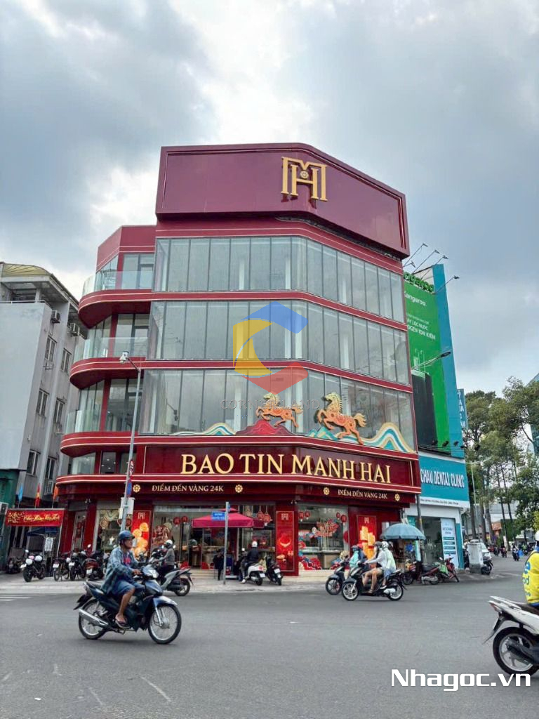 cho thue mat bang mat tien duong dinh tien hoang dt 8x14 ham tret lung 7 lau gia 14000usd thang