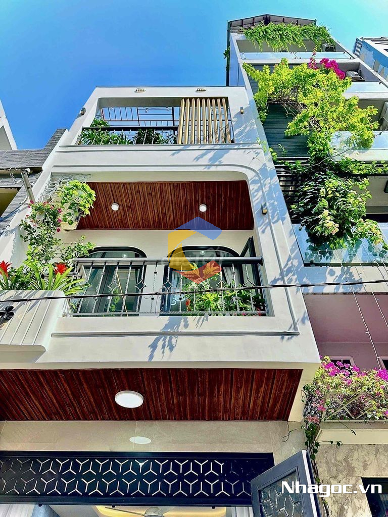 cho thue mat bang mat tien duong dinh tien hoang dt 8x14 ham tret lung 7 lau gia 14000usd thang