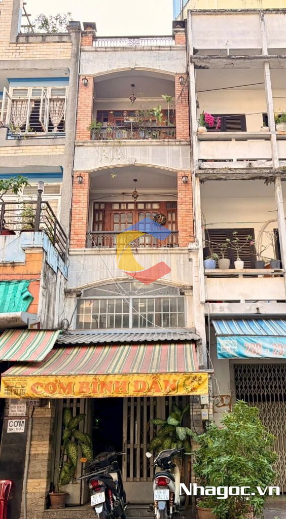 cho thue mat bang mat tien duong dinh tien hoang dt 8x14 ham tret lung 7 lau gia 14000usd thang