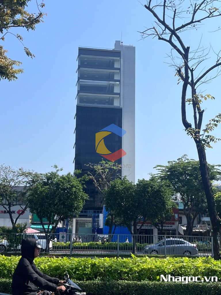 cho thue mat bang mat tien duong dinh tien hoang dt 8x14 ham tret lung 7 lau gia 14000usd thang