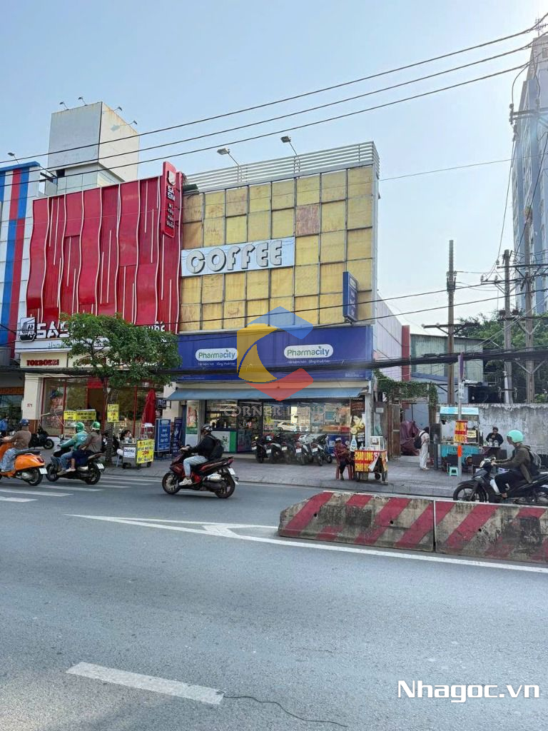 cho thue mat bang mat tien duong dinh tien hoang dt 8x14 ham tret lung 7 lau gia 14000usd thang