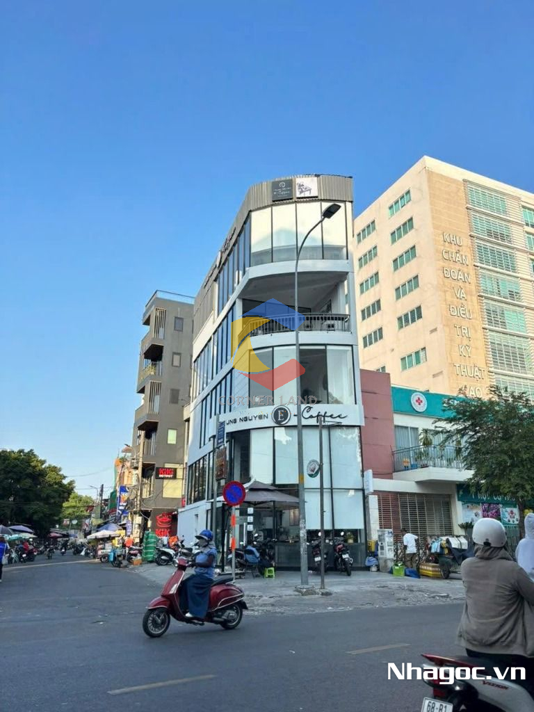 cho thue mat bang mat tien duong dinh tien hoang dt 8x14 ham tret lung 7 lau gia 14000usd thang