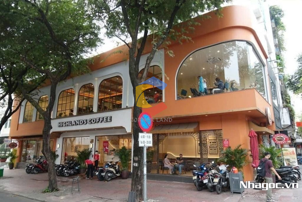 cho thue mat bang mat tien duong dinh tien hoang dt 8x14 ham tret lung 7 lau gia 14000usd thang