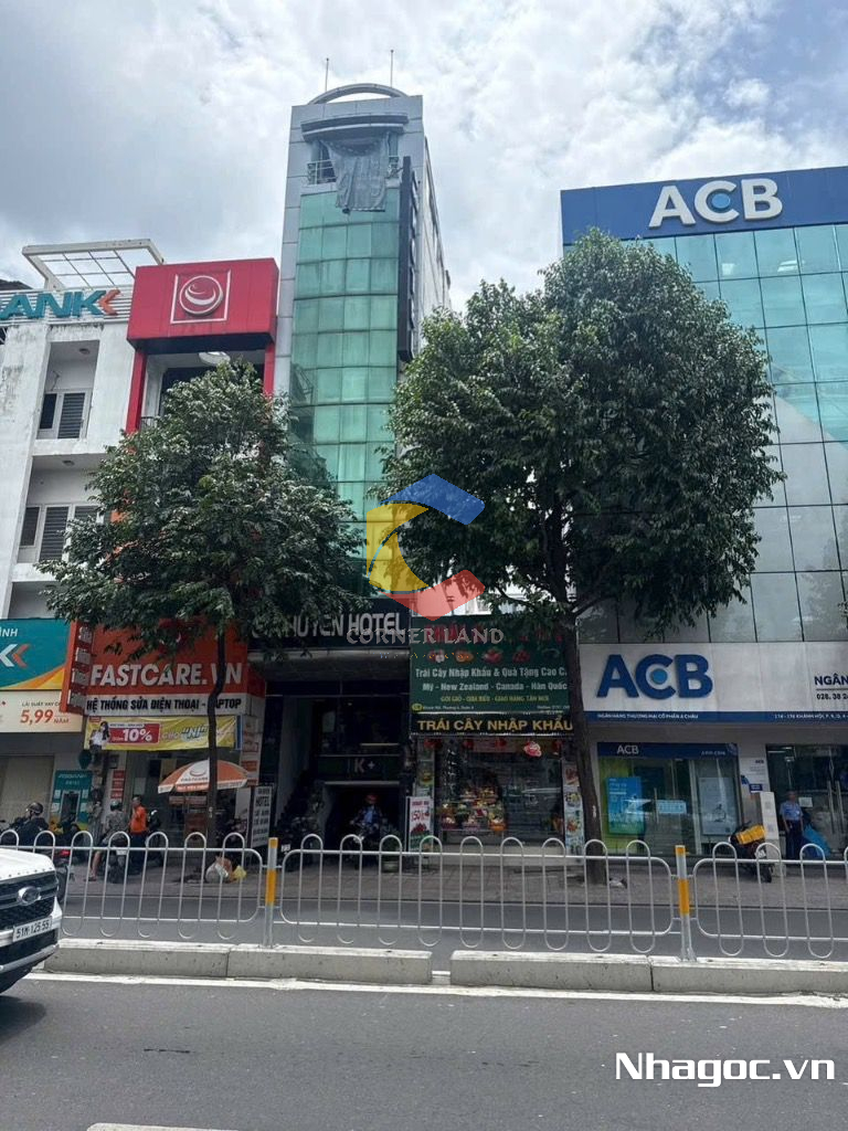 cho thue mat bang mat tien duong dinh tien hoang dt 8x14 ham tret lung 7 lau gia 14000usd thang