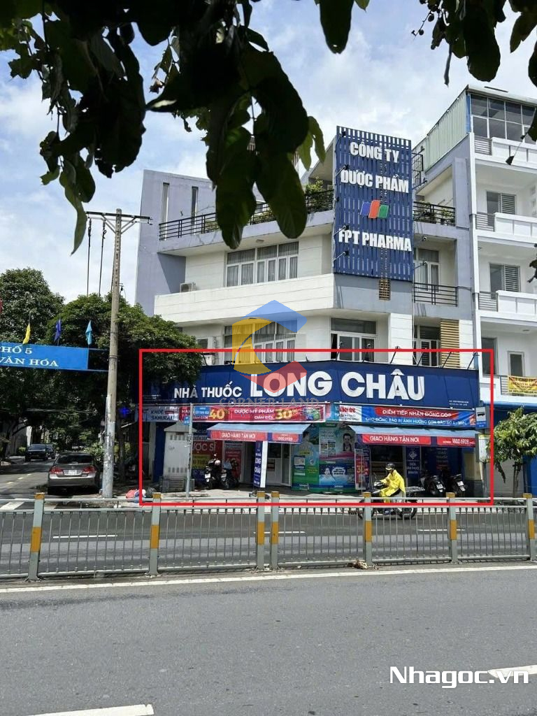 cho thue mat bang mat tien duong dinh tien hoang dt 8x14 ham tret lung 7 lau gia 14000usd thang