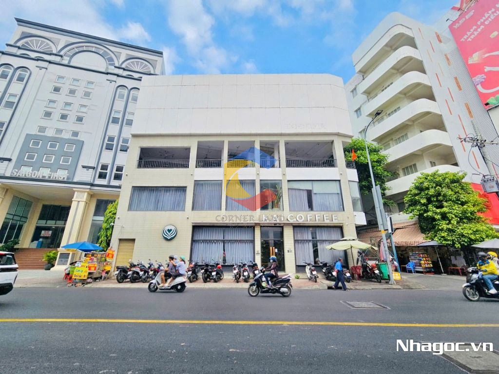 cho thue mat bang mat tien duong dinh tien hoang dt 8x14 ham tret lung 7 lau gia 14000usd thang