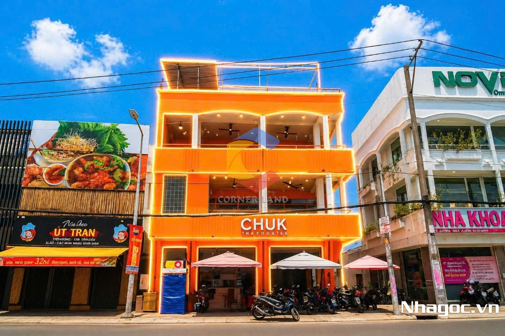 cho thue mat bang mat tien duong dinh tien hoang dt 8x14 ham tret lung 7 lau gia 14000usd thang