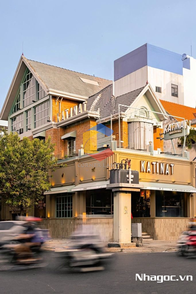 cho thue mat bang mat tien duong dinh tien hoang dt 8x14 ham tret lung 7 lau gia 14000usd thang