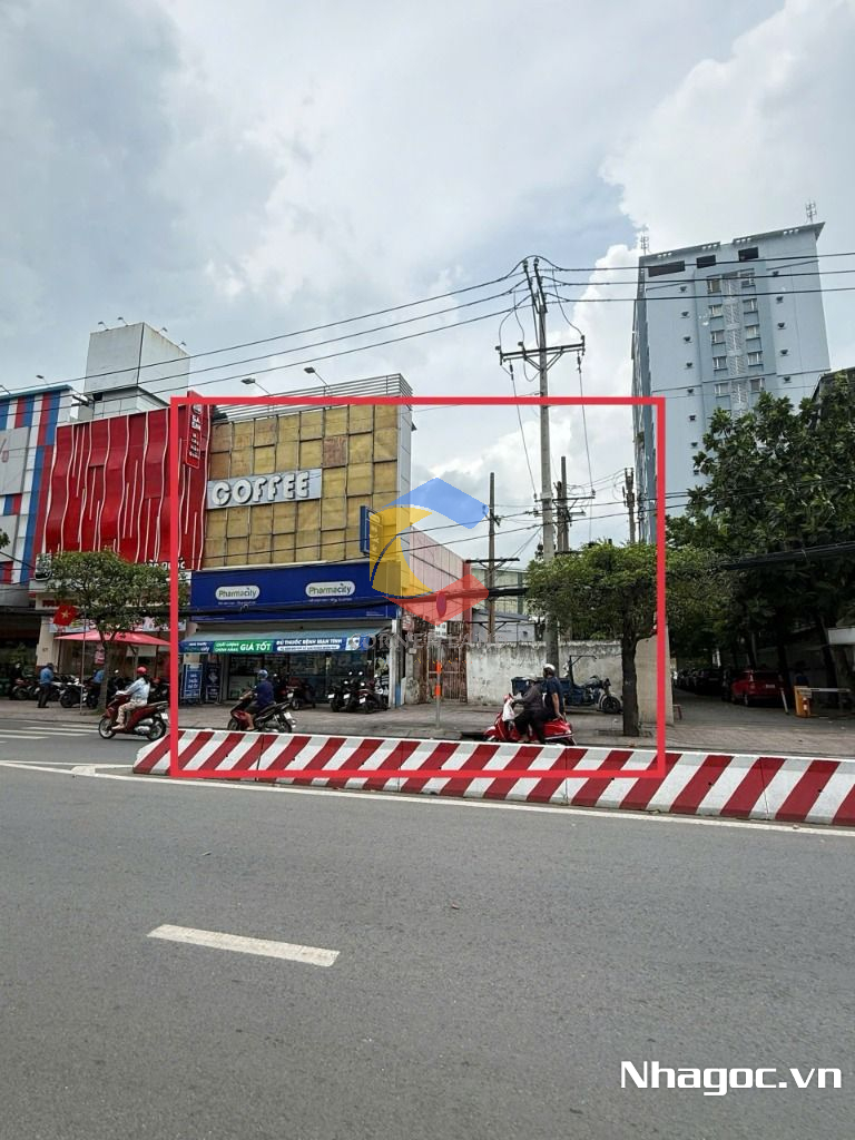 cho thue mat bang mat tien duong dinh tien hoang dt 8x14 ham tret lung 7 lau gia 14000usd thang
