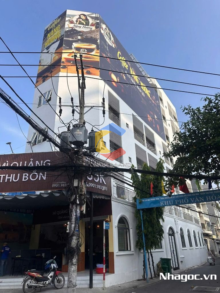 cho thue mat bang mat tien duong dinh tien hoang dt 8x14 ham tret lung 7 lau gia 14000usd thang