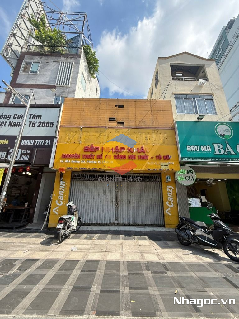 cho thue mat bang mat tien duong dinh tien hoang dt 8x14 ham tret lung 7 lau gia 14000usd thang