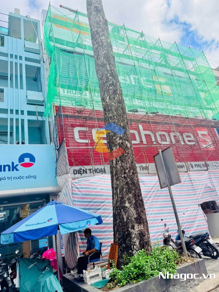 cho thue mat bang mat tien duong dinh tien hoang dt 8x14 ham tret lung 7 lau gia 14000usd thang