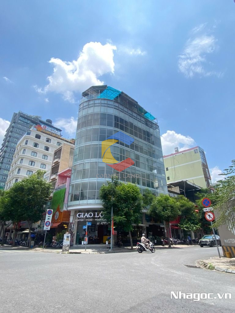 cho thue mat bang mat tien duong dinh tien hoang dt 8x14 ham tret lung 7 lau gia 14000usd thang