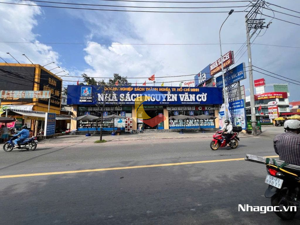cho thue mat bang mat tien duong dinh tien hoang dt 8x14 ham tret lung 7 lau gia 14000usd thang