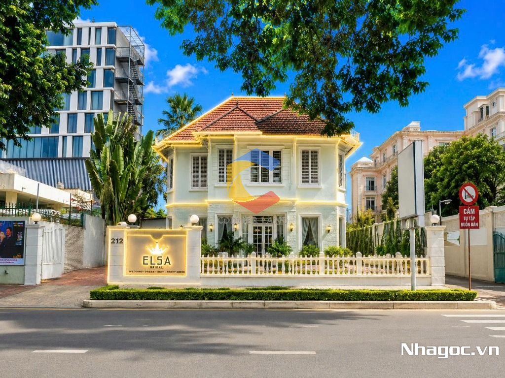 cho thue mat bang mat tien duong dinh tien hoang dt 8x14 ham tret lung 7 lau gia 14000usd thang