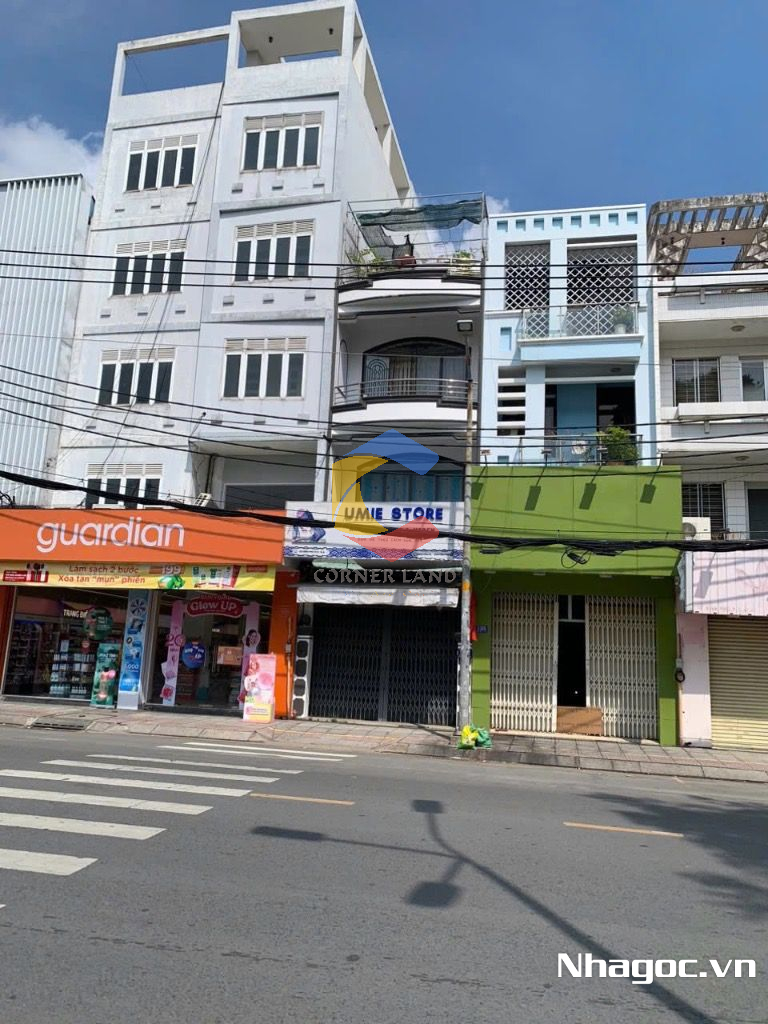 cho thue mat bang mat tien duong dinh tien hoang dt 8x14 ham tret lung 7 lau gia 14000usd thang