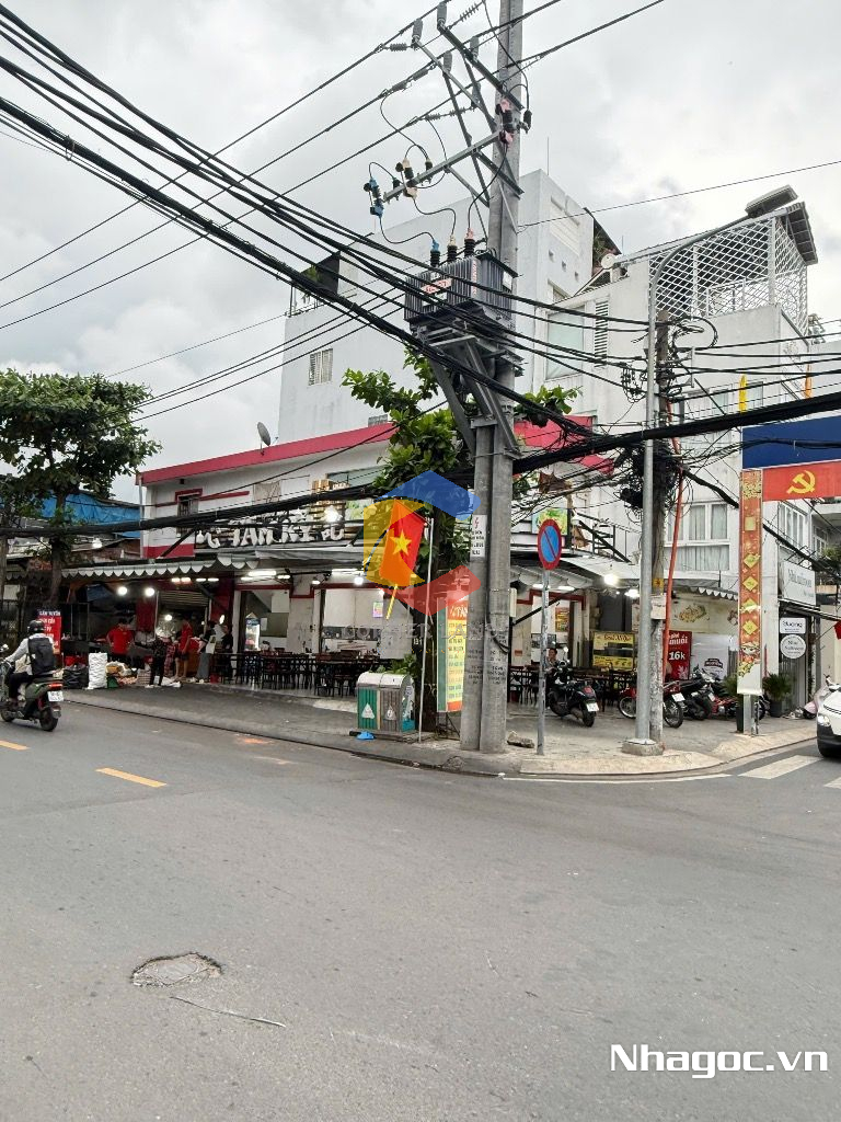 cho thue mat bang mat tien duong dinh tien hoang dt 8x14 ham tret lung 7 lau gia 14000usd thang