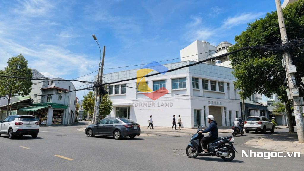 cho thue mat bang mat tien duong dinh tien hoang dt 8x14 ham tret lung 7 lau gia 14000usd thang