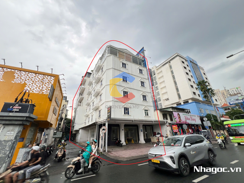 cho thue mat bang mat tien duong dinh tien hoang dt 8x14 ham tret lung 7 lau gia 14000usd thang