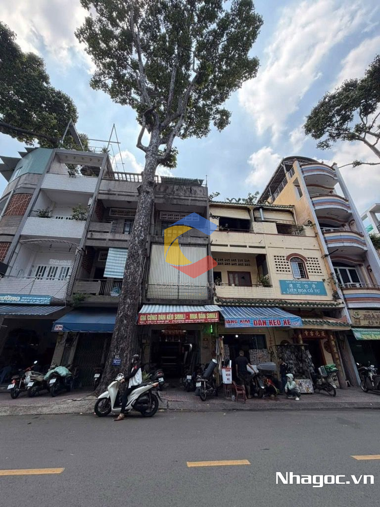 cho thue mat bang mat tien duong dinh tien hoang dt 8x14 ham tret lung 7 lau gia 14000usd thang