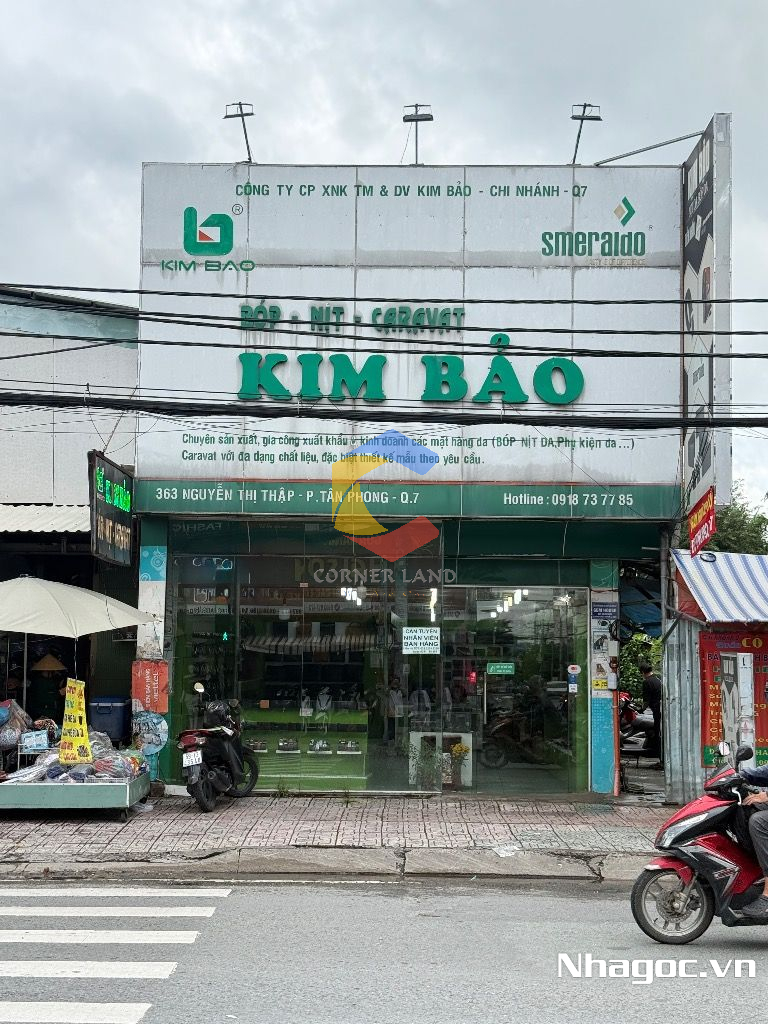 cho thue mat bang mat tien duong dinh tien hoang dt 8x14 ham tret lung 7 lau gia 14000usd thang